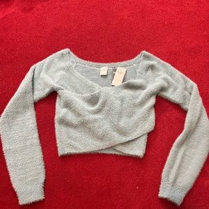 Cropped Hollister Sweater
